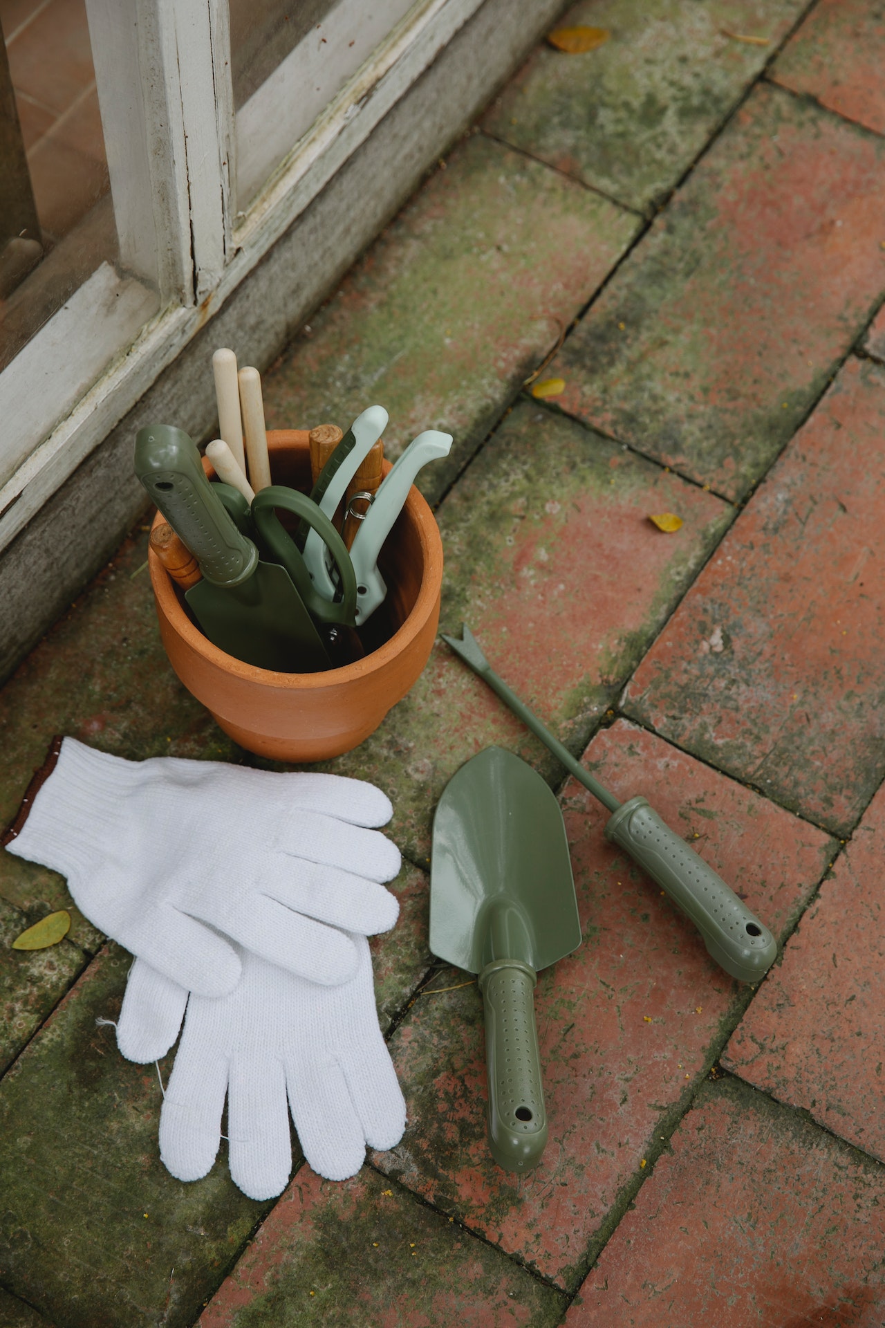Quels sont les outils nécessaires pour le nettoyage de jardin ?
