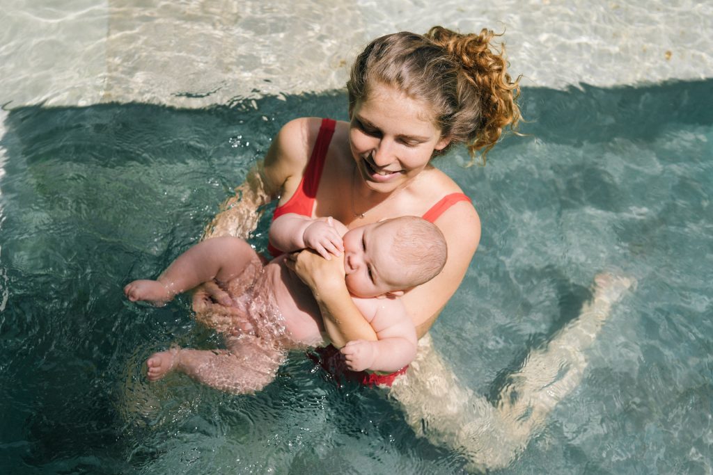 La natation pour bébé